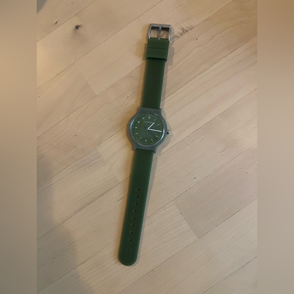 Watch - image 2